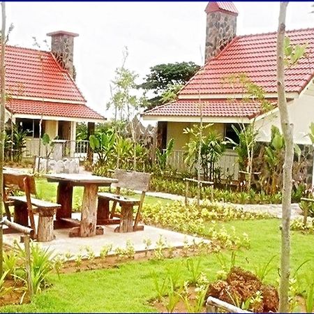 Ratchapreuk Resort Kalasin Bagian luar foto