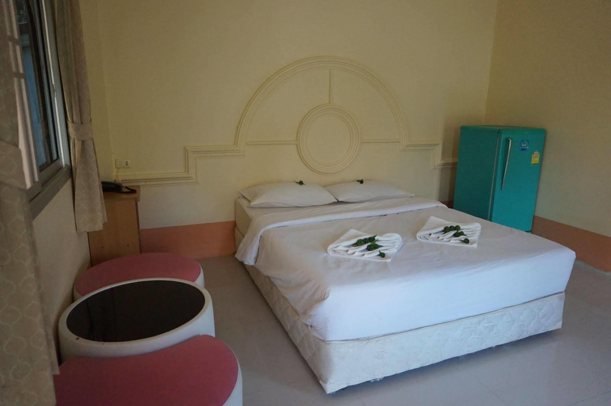 Ratchapreuk Resort Kalasin Bagian luar foto