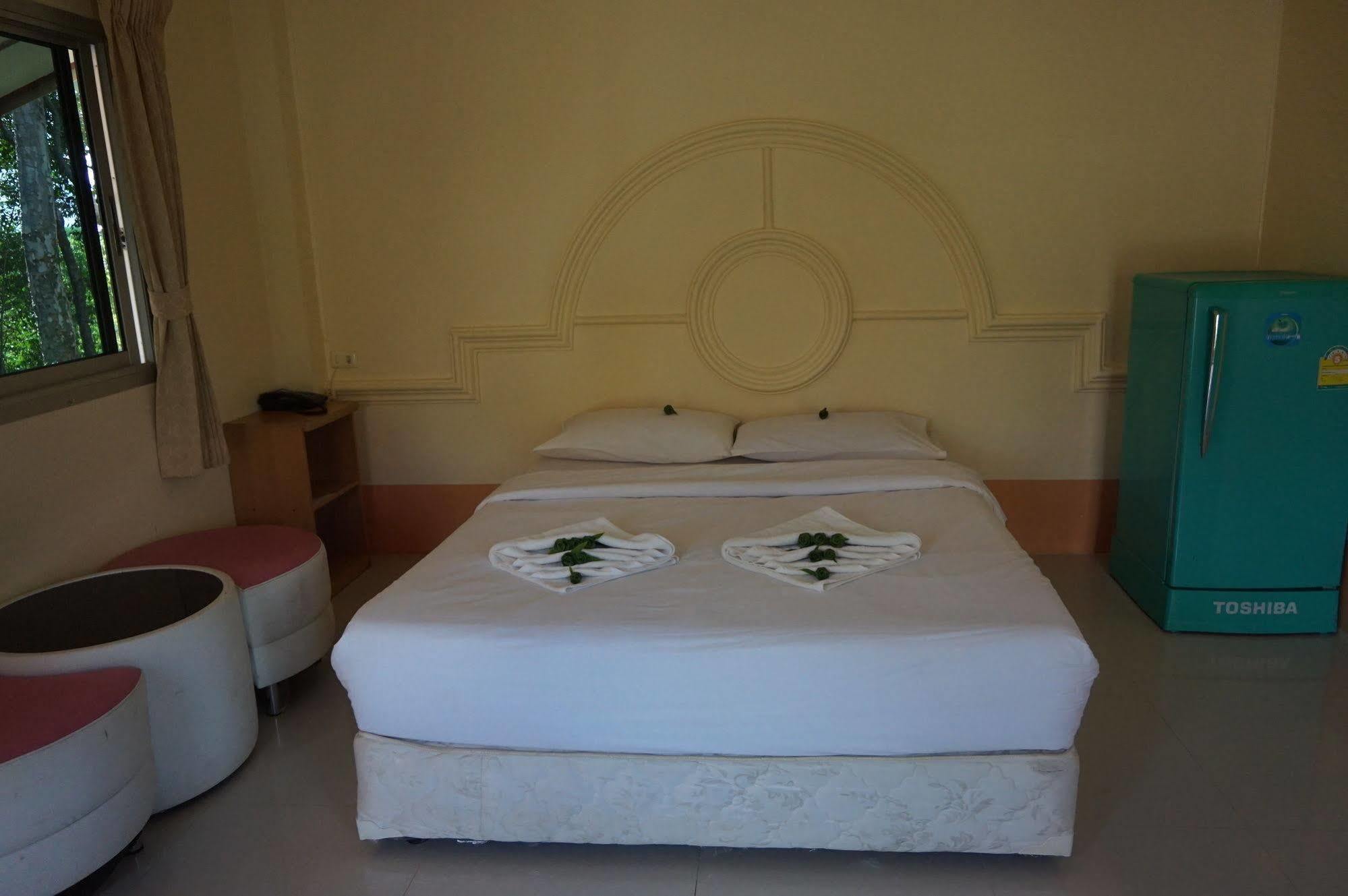 Ratchapreuk Resort Kalasin Bagian luar foto